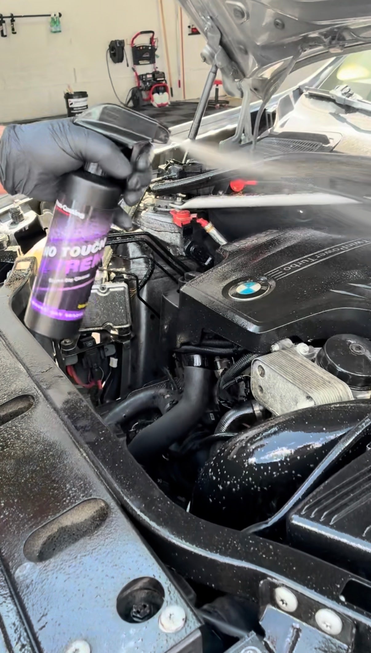 No Touch Engine Bay Cleaner & DDE Spray Detailer